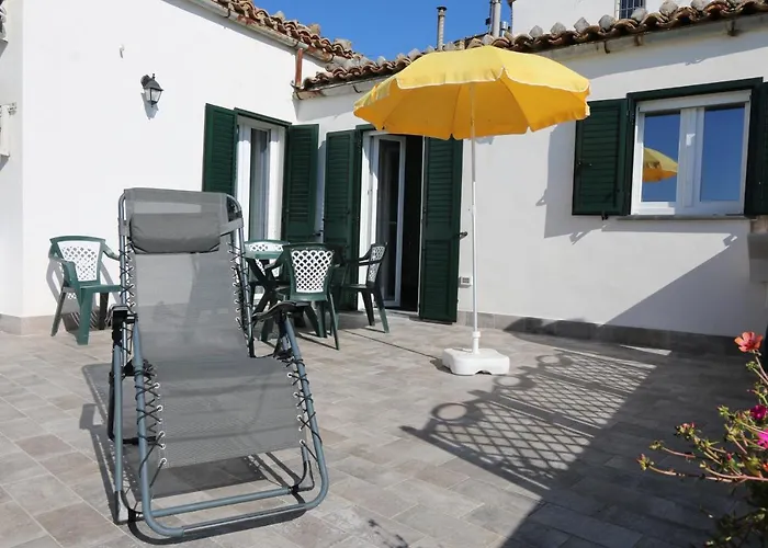 לינה וארוחת בוקר Ex Centro 3*